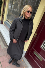 Afbeelding in Gallery-weergave laden, Arma | Reversible Bomber Jacket