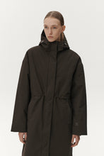 Afbeelding in Gallery-weergave laden, Welter Shelter | Roomy Long Tube Chestnut Jas