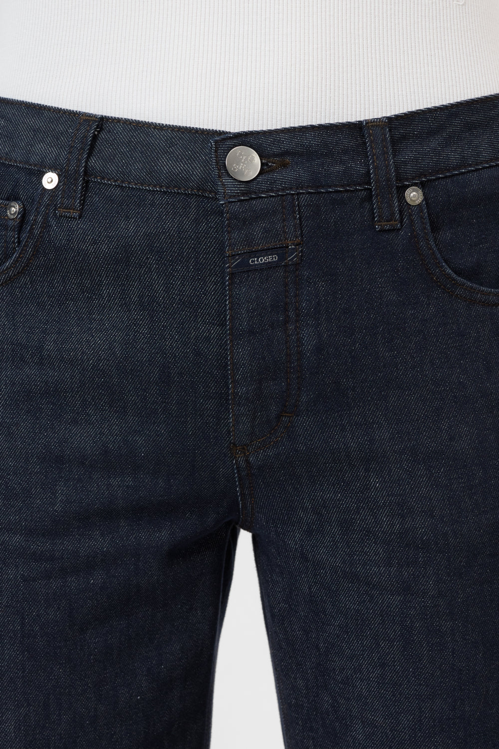 Closed | The Gillan Jeans