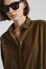Afbeelding in Gallery-weergave laden, Pomandère | Shirt Olive Green
