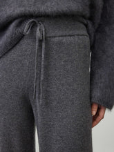 Afbeelding in Gallery-weergave laden, Lisa Yang Sofi Trousers

