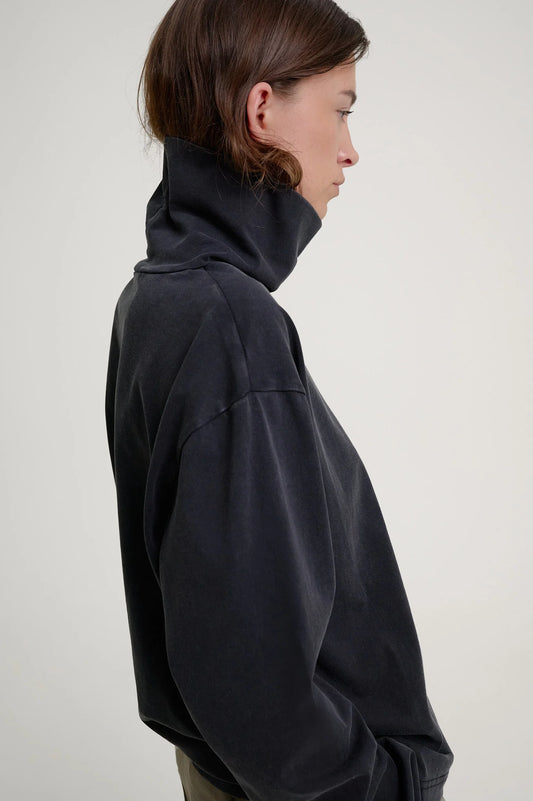 Herman | Mock Sweater Black