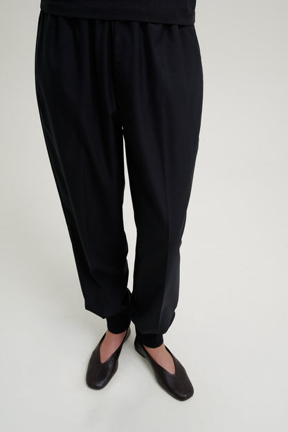 Herman | Jogger Black