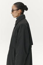 Afbeelding in Gallery-weergave laden, Welter Shelter | Long Coat Crincle
