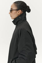 Afbeelding in Gallery-weergave laden, Welter Shelter | Long Coat Crincle
