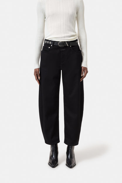 Closed | Jazzie Black