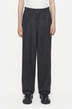 Afbeelding in Gallery-weergave laden, Closed Mawson Pants Tweed
