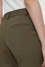 Afbeelding in Gallery-weergave laden, Closed Pants Wharton Army Green
