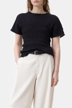 Afbeelding in Gallery-weergave laden, Closed | Smocked Top
