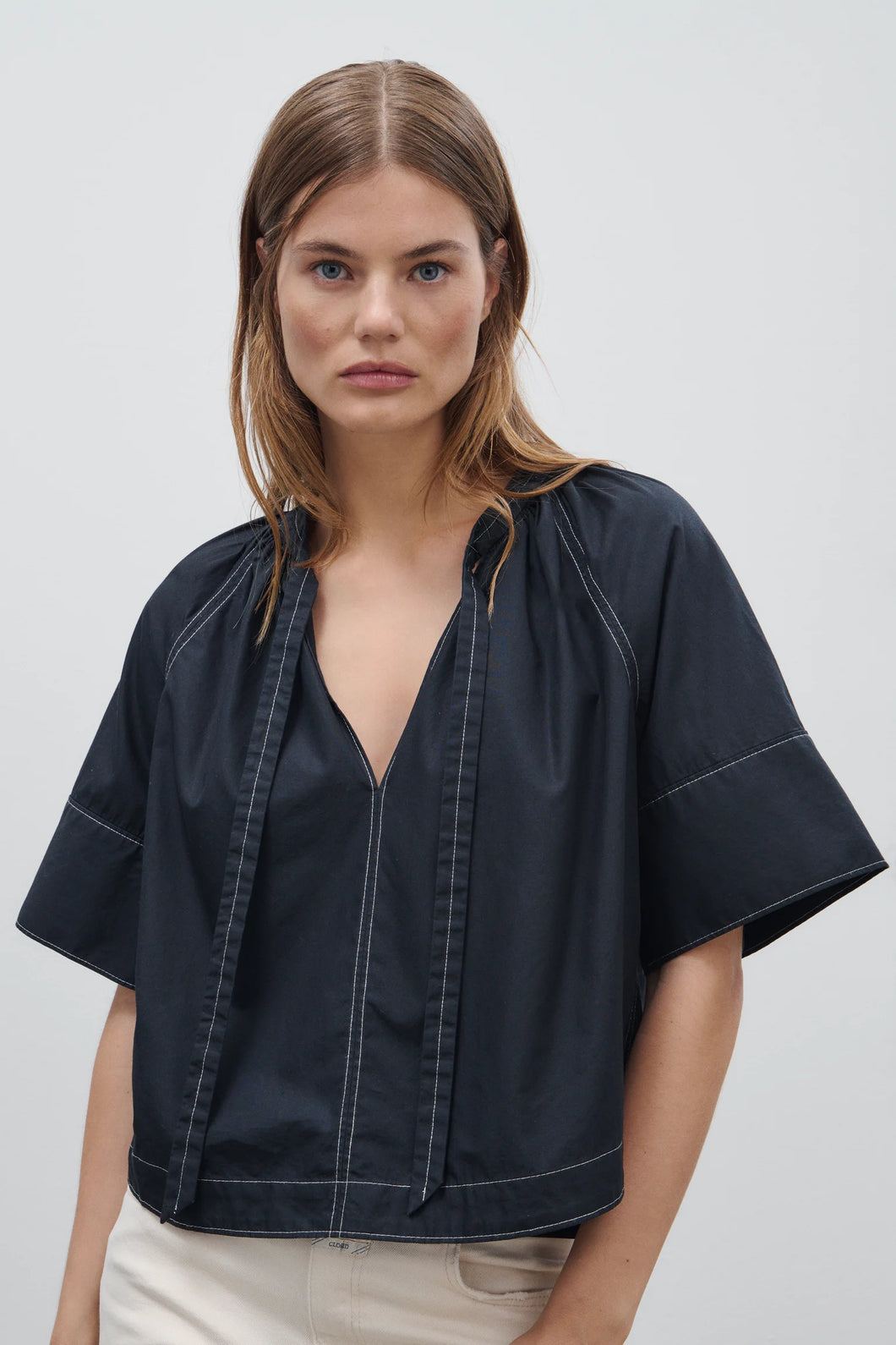 Closed | Cropped Top
