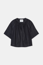 Afbeelding in Gallery-weergave laden, Closed | Cropped Top

