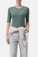 Afbeelding in Gallery-weergave laden, Closed | Crewneck Shirt

