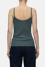 Afbeelding in Gallery-weergave laden, Closes Cotton Top

