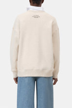 Afbeelding in Gallery-weergave laden, Closed | Relaxed Sweater
