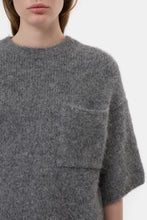 Afbeelding in Gallery-weergave laden, Closed | Short-Sleeve Knit
