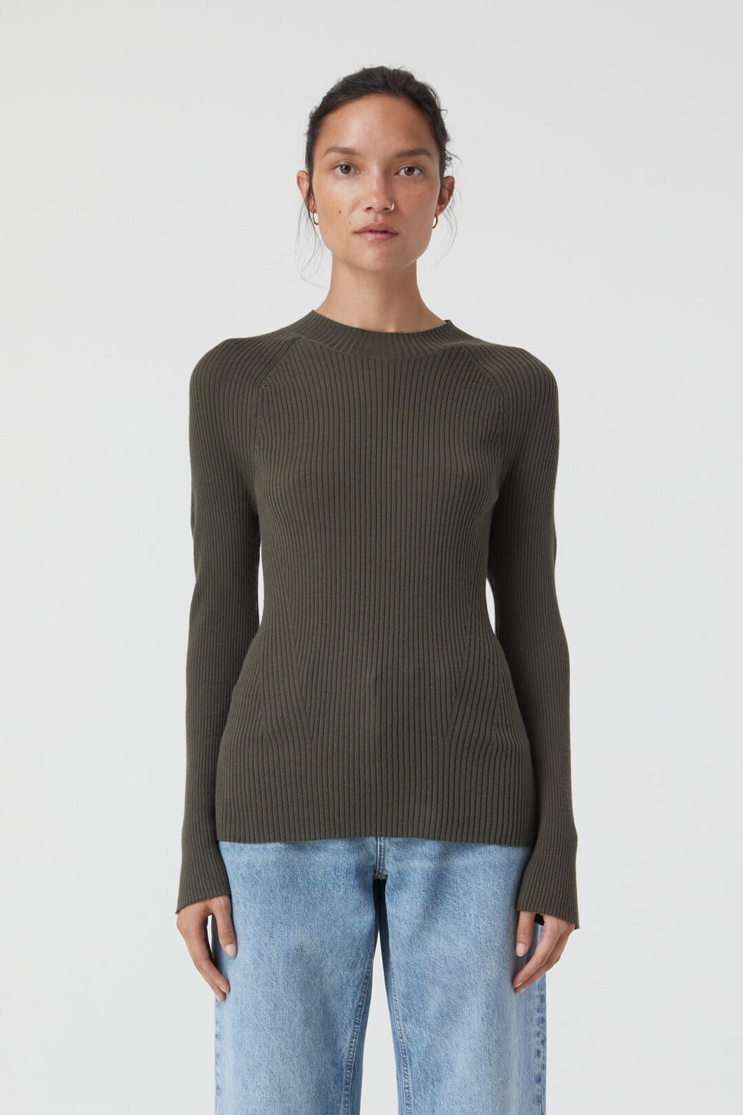 Closed Crew Neck Long Sleeve Army Green