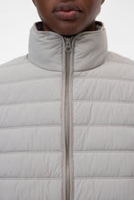 Afbeelding in Gallery-weergave laden, Closed | Jacket
