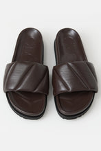 Afbeelding in Gallery-weergave laden, Closed | Lederen Slipper
