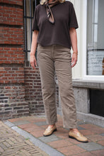 Afbeelding in Gallery-weergave laden, Closed | Pants Corduroy
