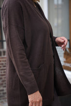 Afbeelding in Gallery-weergave laden, Allude | Cardigan Dark Brown
