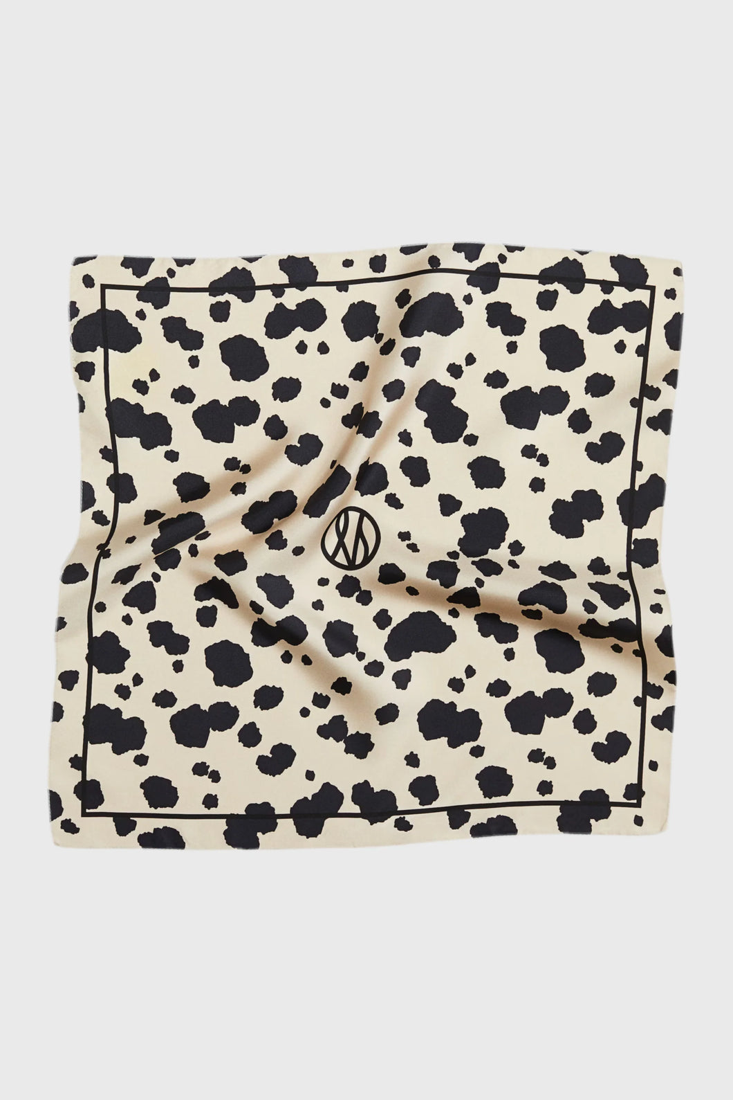 Lescarf | No. 15 Scarf Dalmation