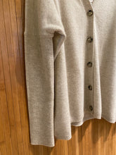 Afbeelding in Gallery-weergave laden, Allude Cardigan
