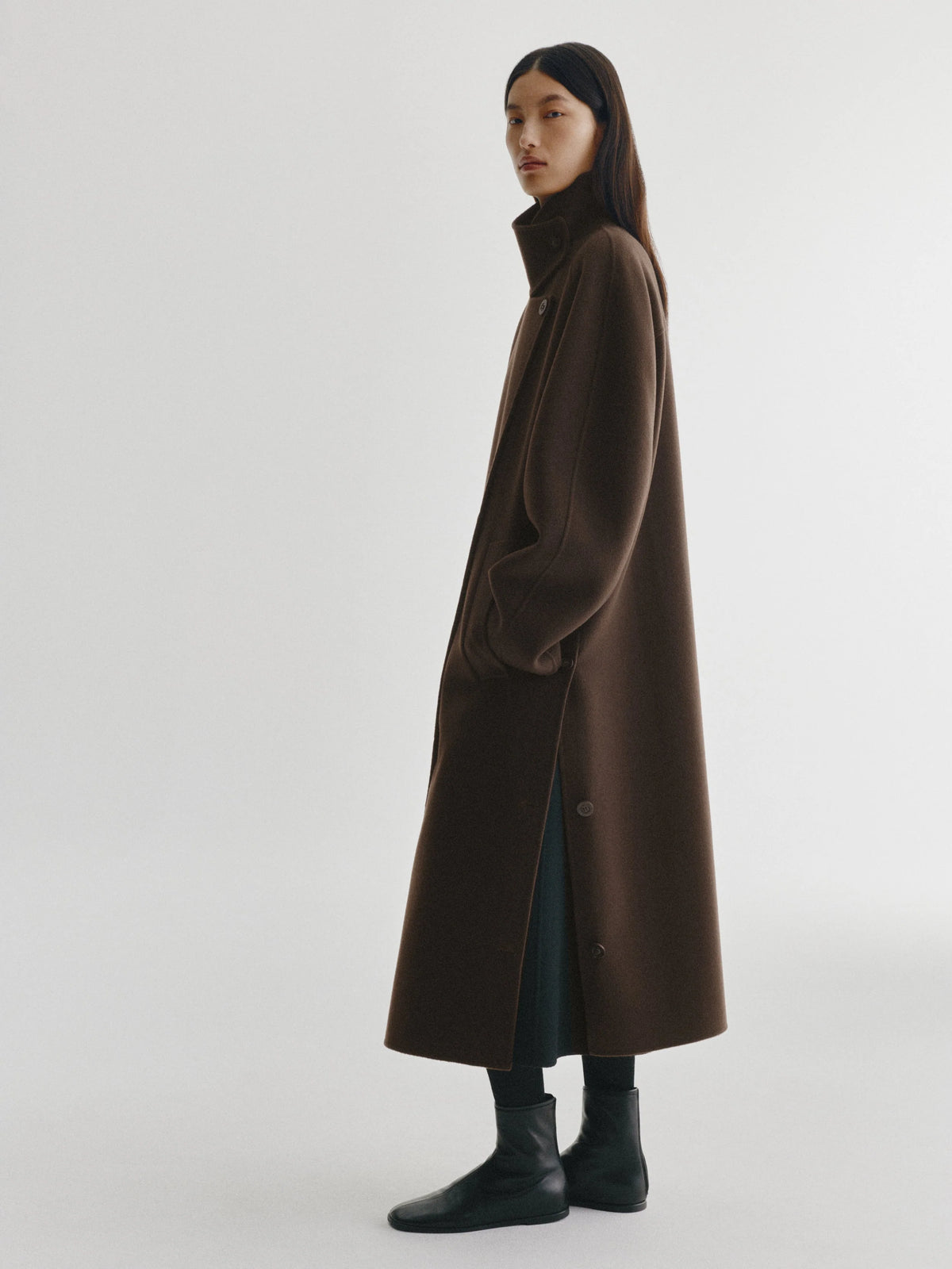 Lisa Yang | Doublé Button Coat Dark Oak