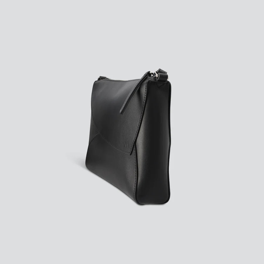 Kaai | Rebel Clutch