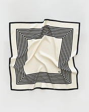 Afbeelding in Gallery-weergave laden, Lescarf | No. 1 Scarf Cream/Black
