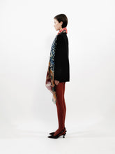 Afbeelding in Gallery-weergave laden, Talking Walls | Celeste Crimson

