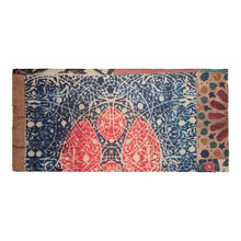 Afbeelding in Gallery-weergave laden, Talking Walls | Celeste Crimson
