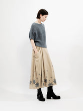 Afbeelding in Gallery-weergave laden, Talking Walls | Skirt Stella Chrysta
