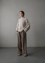 Afbeelding in Gallery-weergave laden, Club L&#39;Avenir | Turtleneck Sweater
