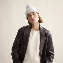 Afbeelding in Gallery-weergave laden, Le Bonnet | Classic Beanie Irridiscent
