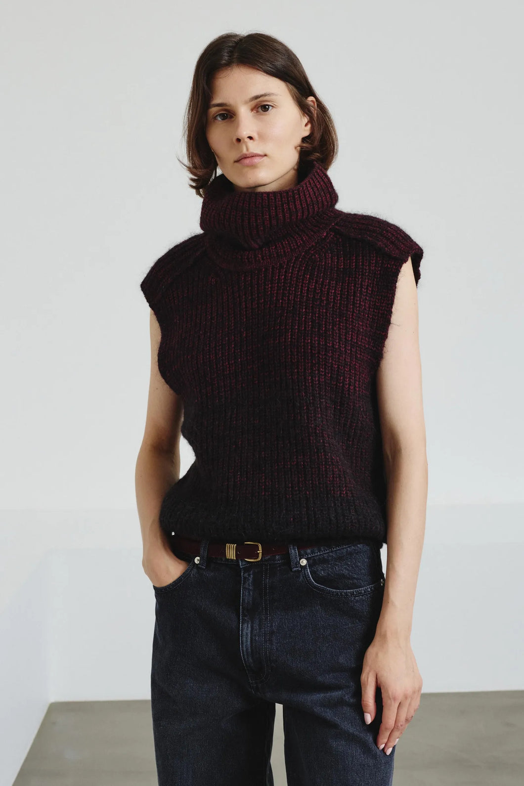 Pomandère | Sleeveless Turtleneck