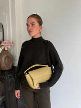 Afbeelding in Gallery-weergave laden, Allude | Knit Dark Green
