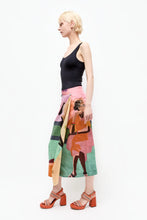 Afbeelding in Gallery-weergave laden, Talking Walls | Zoé Muse Reversible Skirt
