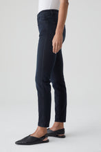 Afbeelding in Gallery-weergave laden, Closed Skinny Pusher Dark Blue
